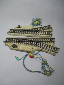 AP524 MARKLIN HO PAIRE AIGUILLAGES ELECTROMAGNERIQUES Ref 5118/3601MWR BON ETAT - Imagen 1 de 7