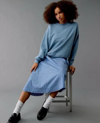 American Eagle Women’s Relaxed Crew Neck Sweatshirt Color Blue Size M - Image 1 of 4