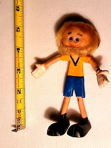 60er-70er Jahre Vintage bärtiger BENDY blonder Mann Figur gelbes Hemd blaue Shorts - Bild 1 von 11