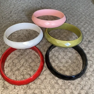 Lote de 5 pulseras brazaletes coloridas vintage de acrílico facetado corte diamante Lucite Foto 1 de 4