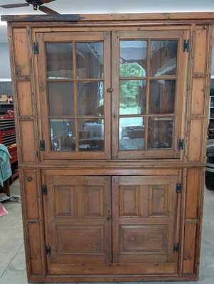 Armário de canto antigo amarelo coração pinho painéis elevados vidro 12 painéis início do século XIX - Imagem 1 de 4