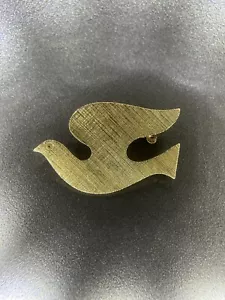 Vintage 1960s DOVE Dishwashing Liquid Soap Logo Pin Brooch Extremely Rare - Picture 1 of 4