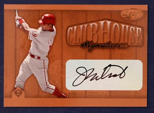 Leaf Clubhouse Signatures 2002 bronce #18 Johnny Estrada #d/250 - Imagen 1 de 2
