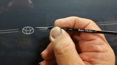 *PRO'S KNOW* - Real Hair Premium DETAIL BRUSH # 1 - the "Baby Vader" by VON DAGO Foto 1 de 4