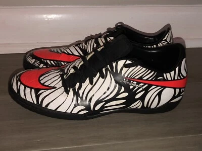 Кроссовки мужские EUC Nike Hypervenom Phelon II 820187-061 черные размер 7 - Изображение 1 из 4