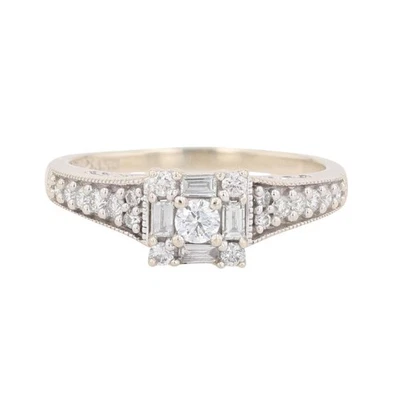 Anillo de compromiso con halo de diamantes de corte redondo de 0,44 quilates de oro blanco de 14 k talla 7,75 Foto 1 de 4