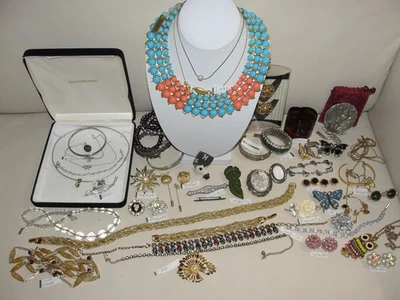 Lote de bisutería vintage de diamantes de imitación de alta gama Trifari Krementz Avon Sterrling Foto 1 de 4