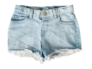 Cat & Jack Lace Hem Stretch Light Wash Blue Denim Jean Shorts Girls Size 5T - Picture 1 of 8