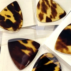 Tortoiseshell Guitar/Bass Pick 0.8-2.0mm Thin Thick (*GenuineProducts) - Picture 1 of 27
