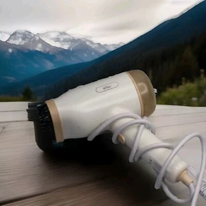 Bear Handheld Garment Steamer - Bild 1 von 5