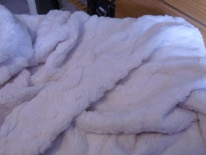 Baby Kuscheldecke gemustert in ecru - ca. 104 x 86 cm - Bild 1 von 4