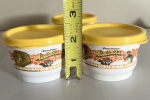 Tupperware Disney Madagascar (3) Snack Cups Set 4 Oz Toddlers Kids Lunches Fruit - Picture 1 of 6