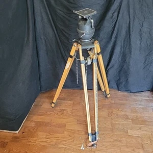 ARRI Wood Tripod for Camera Arriflex, Made By, Cartoni Great Condition Rare - Picture 1 of 16