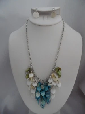 Clip on silver chain turquoise, green, white shell necklace & earring set - Image 1 of 4