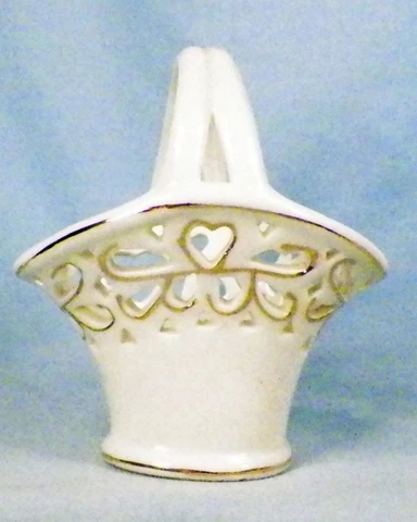 Basket Figurine Cream & Gold Porcelain Heart Pierced Small Vintage Cover