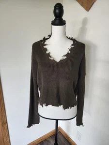 NWT HYFVE Olive Green Distressed Knit Cropped V-Neck Sweater - Picture 1 of 4