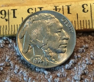 1938 D Buffalo Nickel BU Uncirculated 5c Coin - Bild 1 von 2