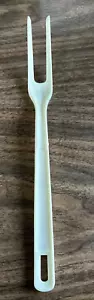 Tenedor para servir carne EKCO vintage beige utensilio nailon 11" - Imagen 1 de 2