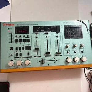 Vestax MW-3000 DJ Mixer Professional Mixing Workstation Mixer - Picture 1 of 13