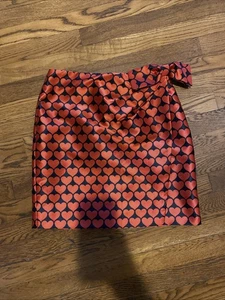 J. Falda Crew roja negra con lazo en el corazón talla 2 impecable estado nueva sin etiquetas - Imagen 1 de 5