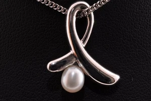 Japón TASAKI Collar de perlas de agua dulce crema plata 925 con grabado, caja. - Imagen 1 de 16