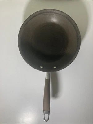 Sartén antiadherente Anolon Adv QQQ16T anodizada dura 8" 20 CM mango de bronce Foto 1 de 4