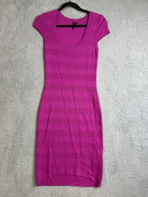 Vestido Guess para mujer pequeño púrpura rosa ajustado manga corta acanalado tejido ceñido al cuerpo Foto 1 de 4
