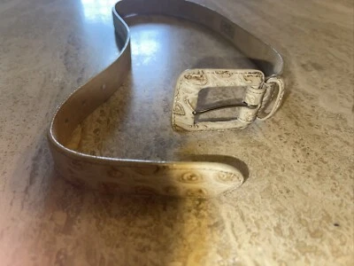 WCM Nueva York PITÓN Serpiente CINTURÓN Pestaña Crema Talla M Hecho en EE. UU. Cuero de becerro Foto 1 de 4
