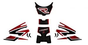 Juego de almohadillas de depósito laterales óptica de carbono rojo compatible para KTM 1390 Super Duke R - Imagen 1 de 8