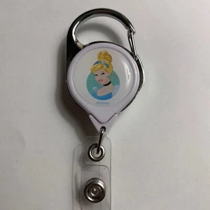 Disney Cast Member Cinderella Retractable Reel Pull Badge Holder - Picture 1 of 2