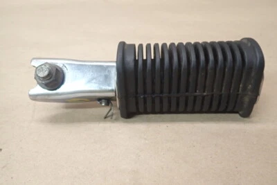 Suzuki GS550T 1981 estriba trasera derecha Foto 1 de 4