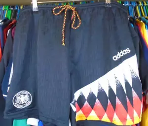 GERMANY 1994 adidas FOOTBALL SOCCER SHORTS XL - Picture 1 of 8
