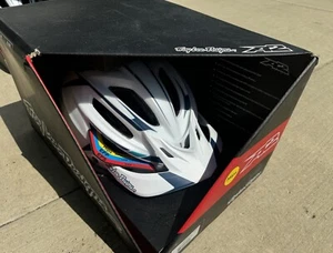 Troy Lee Designs Mountain Bike A2 MIPS Marine Helmet SM New Open Box SilverWhite - Picture 1 of 10