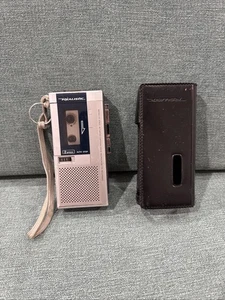Grabadora de microcassette Realistic Micro-25 con estuche *solo para piezas o reparación* - Imagen 1 de 16