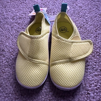 toddler Hartley sun squad water shoes size M 7/8 Yellow - Image 1 of 4