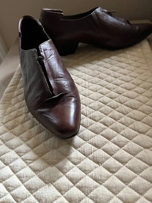 Josef Seidel sz 41 European comfort shoe brown 1 7/8 heel zip vamp Oxford - Image 1 of 4
