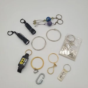 Konvolut versch. Schlüsselanhänger Basteln mit 2 TASCHENLAMPEN SCHLÜSSELANHÄNGER Flaschenöffner - Bild 1 von 13