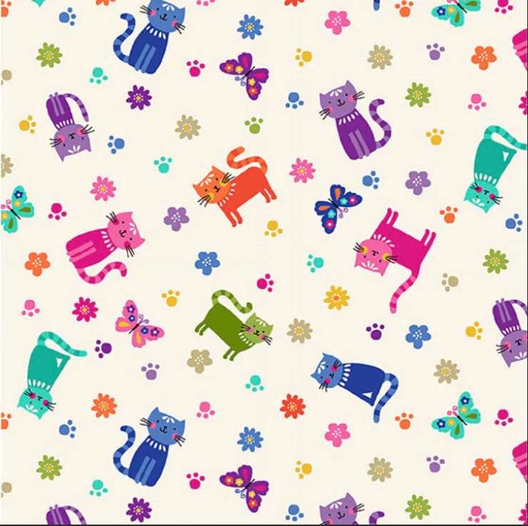 Katzen Tatzen Herzen auf cream "Katie's Cats" Metallic Patchwork Stoff  €18,00/M - Bild 1 von 1