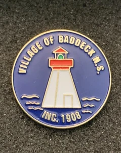 Village Of Baddeck Nova Scotia Canada Gold Tone Lighthouse Lapel Pin - SPB - Picture 1 of 3