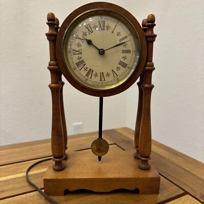Vintage Trend Clock,  Zeeland Michigan USA. Counter Clock Pendulum Model 702 - Image 1 of 4