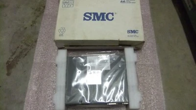 SMC5216 SMC 16-PORT HUB EZ STACK 10/100  - Image 1 of 4