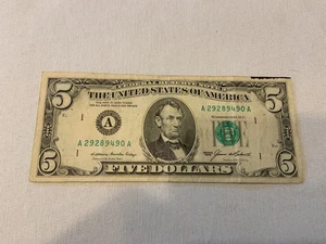 1985 $5 Five Dollar Bill Federal Reserve Note Vintage Old Currency A29289490A - Picture 1 of 4