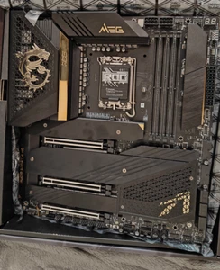 Scheda madre MSI MEG Z690 ACE DDR5 PCIe 5.0 ATX LGA 1700 - Foto 1 di 9