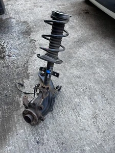 Renault Captur 0.9 TCE Drivers Side Front Suspension Corner - Picture 1 of 2