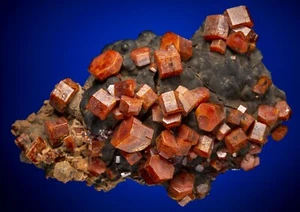 Vanadinite, Taouz, Provinz Er Rachidien, Meknes-Tafilalet, Marokko 1409-129 - Bild 1 von 6