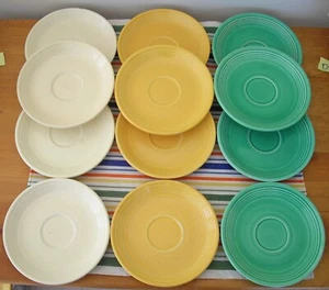 Vintage Fiesta 6" Untertassen ~ 4 elfenbein 4 gelb 4 grün ~ 12er Set ~ markiert ~ - Bild 1 von 22