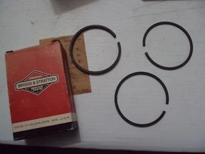 Genuine OEM/NOS Briggs & Stratton Piston Ring Set, 298983 - Picture 1 of 2