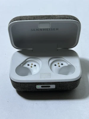 Sennheiser MTW3 C MOMENTUM True Wireless 3 Charging Case ONLY *White* Used GOOD! - Image 1 of 4