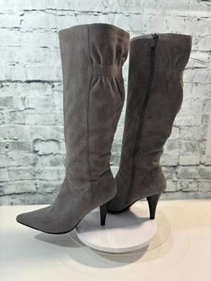 Kenneth Cole Reaction GO FOR IT Grey Suede Boots Size 8.5 M Calf Detail - Image 1 of 4