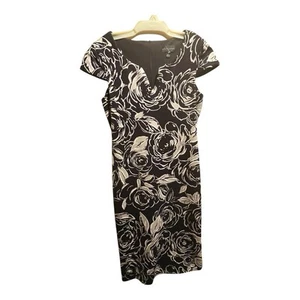 Women’s Floral Roses Print Dress Size 6 - Picture 1 of 4